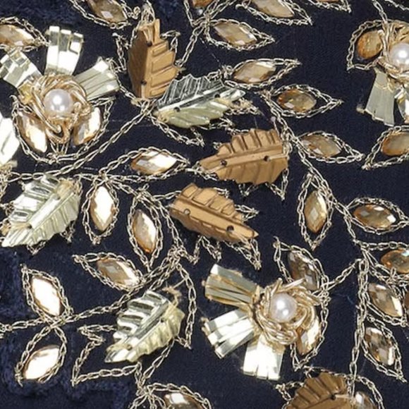 Stunning! Lehenga 32” waist Pooja Peshoria Hand Embroidered Silk Crystal Navy - Picture 6 of 10